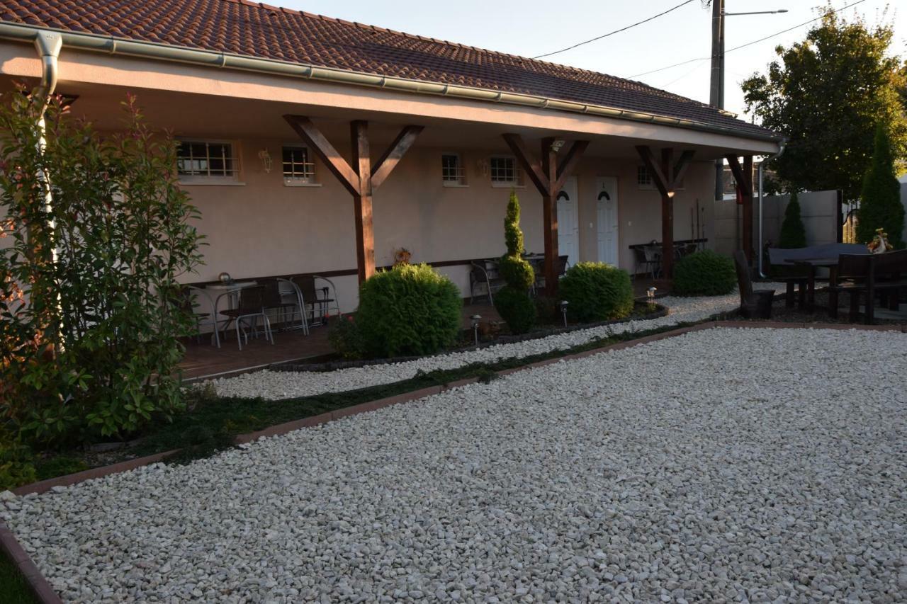 Belany Studios Velky Meder Exterior photo